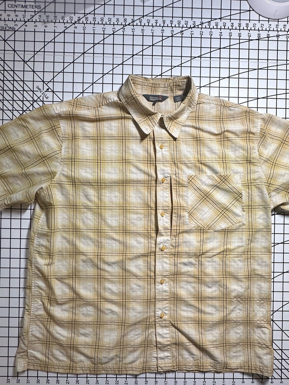 Y2K Royal Robbins Yellow Plaid Short-Sleeve Button-Down Shirt